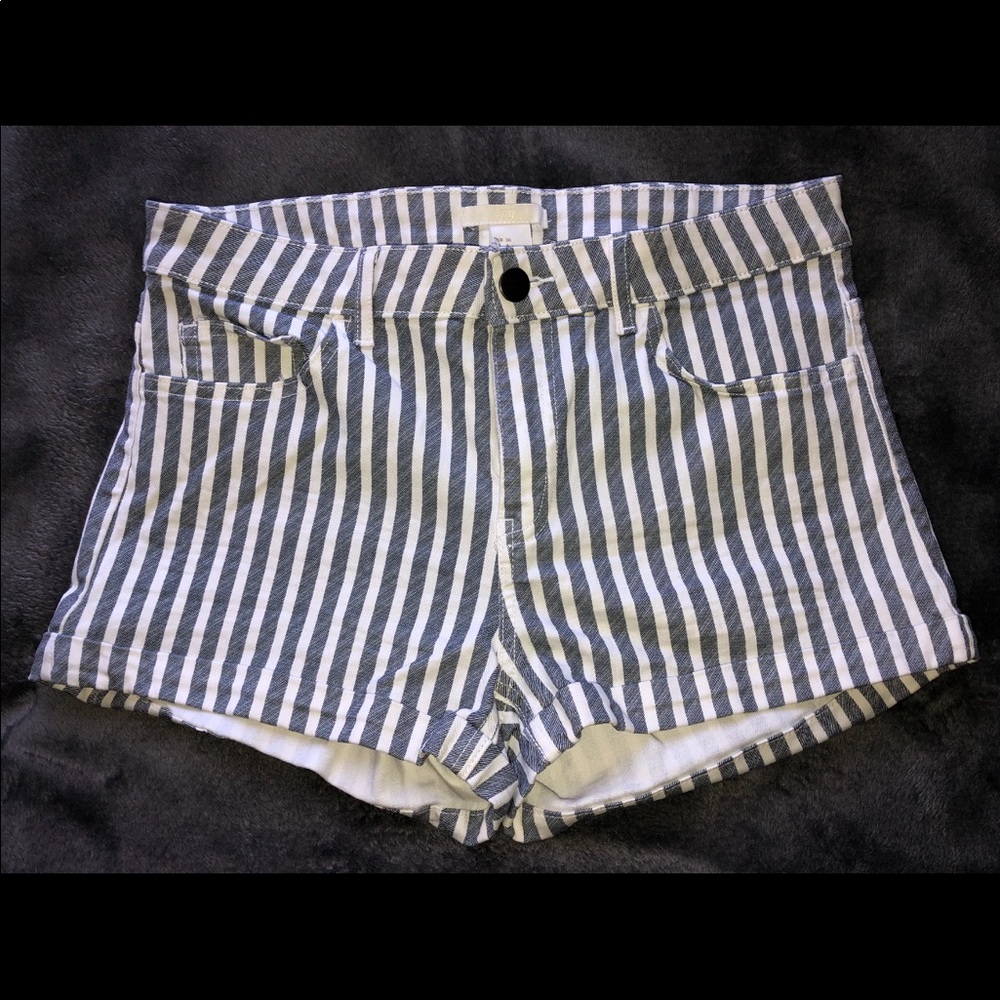 Stripe denim shorts!!